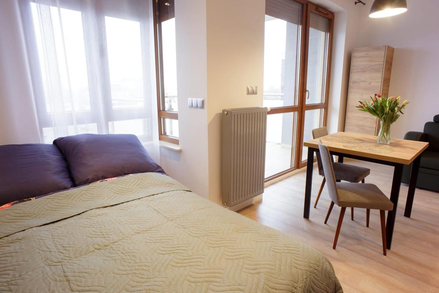 Apartament Na Piernikowym Z Miejscem Postojowym Torun Ngoại thất bức ảnh