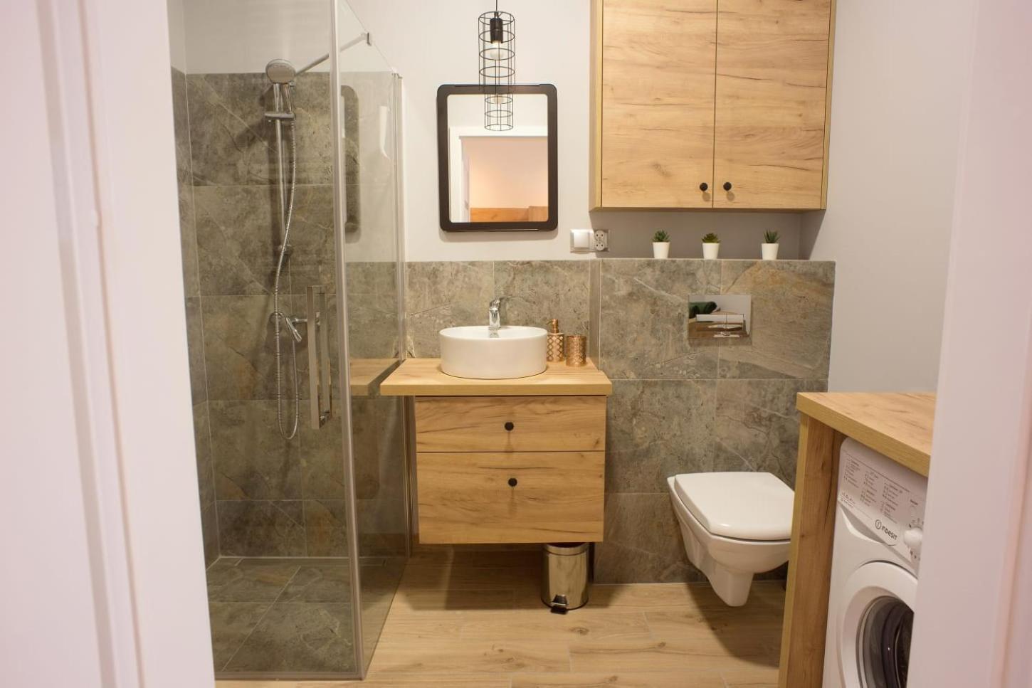 Apartament Na Piernikowym Z Miejscem Postojowym Torun Ngoại thất bức ảnh